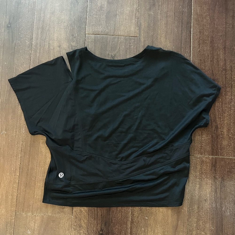Lululemon Crop Tee Cutout Black 4